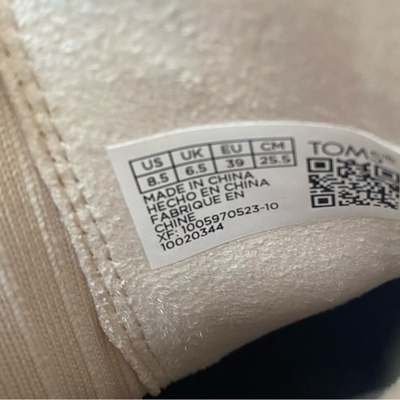 TOMS Women's Cort Lug Sole Pull On Chelsea Booties Size 8.5 - Picture 7 of 7